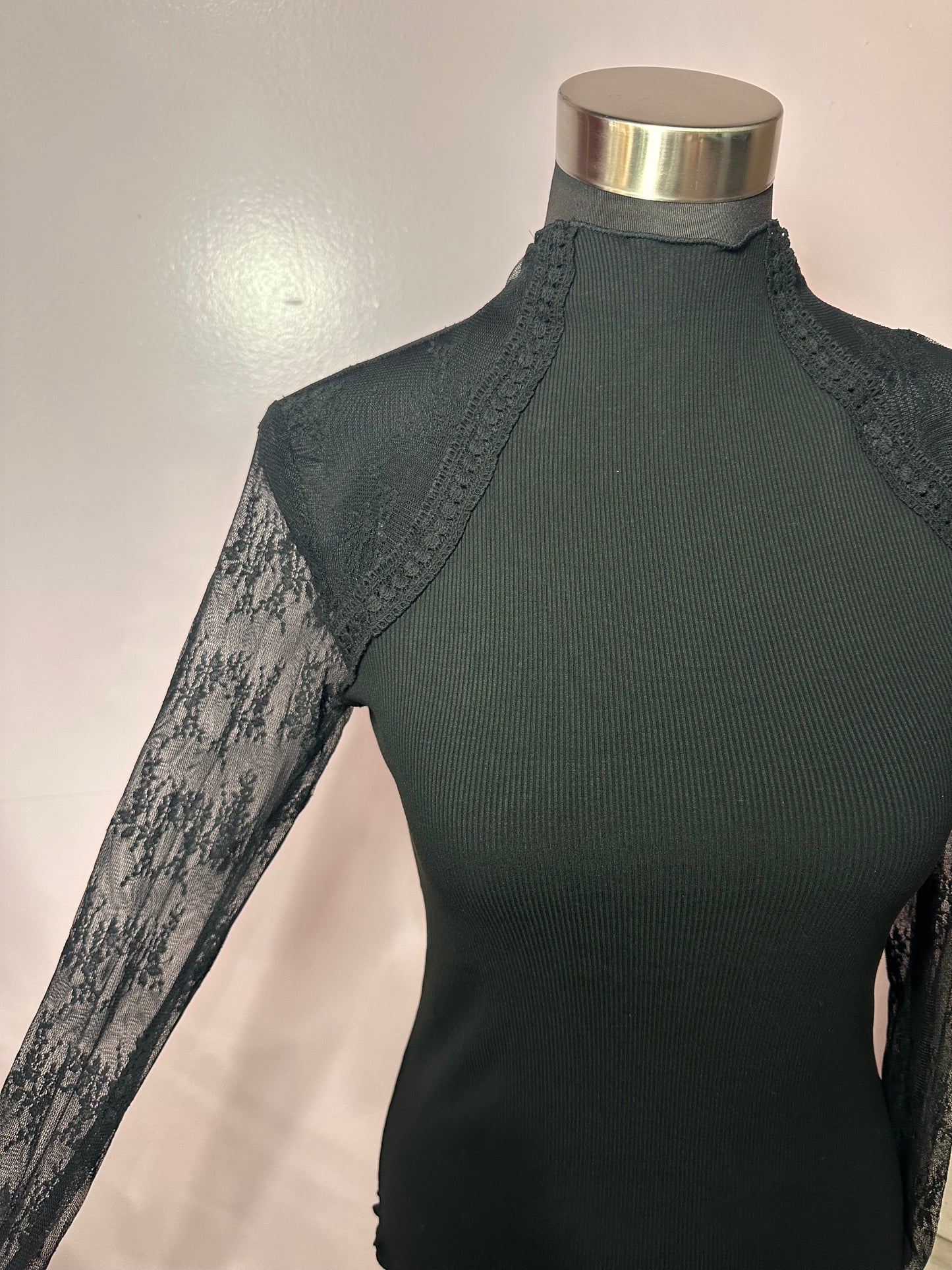 Floral Embroidery Lace Sleeve Top