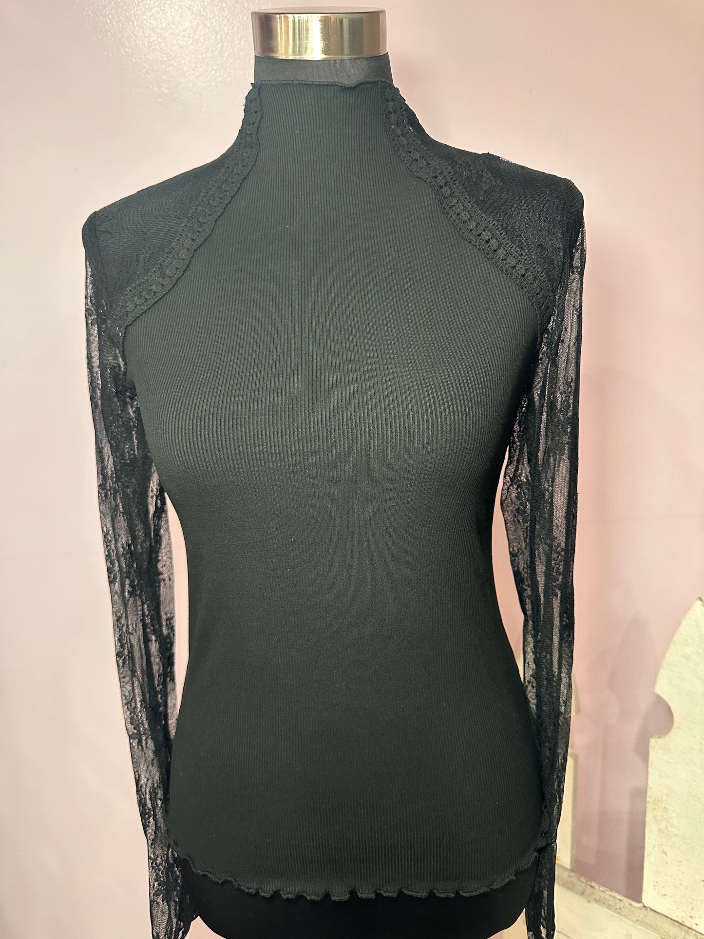 Floral Embroidery Lace Sleeve Top